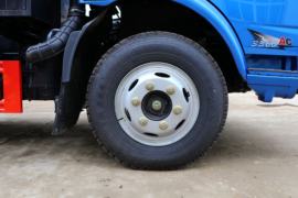 奥驰D系&nbsp;吸污/吸粪车底盘图片