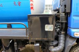 奥驰D系&nbsp;吸污/吸粪车底盘图片