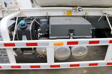 漢風XG1H(原漢風G7)&nbsp;混凝土搅拌车底盘                                                图片