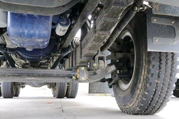 漢風XG1H(原漢風G7)&nbsp;混凝土搅拌车底盘                                                图片