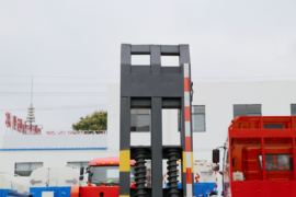 13米系列&nbsp;低平板半挂车底盘图片