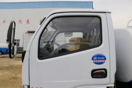 东风福瑞卡底盘&nbsp;洒水车/喷洒车外观图片