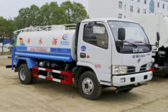 东风 福瑞卡F4 102马力 4X2 洒水车(程力威牌)(CLW5070GSSD5)