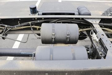 ���� ŷ��ETX 5ϵ 270���� 8X2 �͹޳�����(BJ5312GYY-AA)ͼƬ