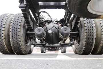 ���� ŷ��ETX 5ϵ 270���� 8X2 �͹޳�����(BJ5312GYY-AA)ͼƬ