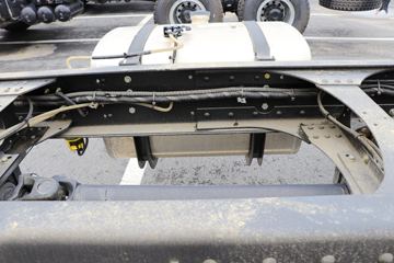 ���� ŷ��ETX 5ϵ 270���� 8X2 �͹޳�����(BJ5312GYY-AA)ͼƬ