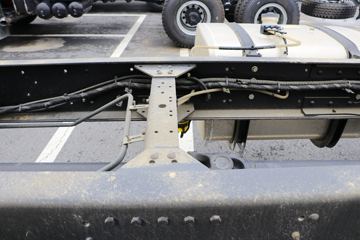 ���� ŷ��ETX 5ϵ 270���� 8X2 �͹޳�����(BJ5312GYY-AA)ͼƬ