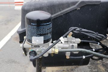 ���� ŷ��ETX 5ϵ 270���� 8X2 �͹޳�����(BJ5312GYY-AA)ͼƬ