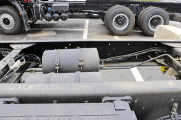 ���� ŷ��ETX 5ϵ 270���� 8X2 �͹޳�����(BJ5312GYY-AA)ͼƬ