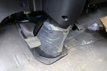 ���� ������D6 20�������� 140���� 4X2 ��ˮ��(��֪����)(SCS5070GPSEQ-6)ͼƬ