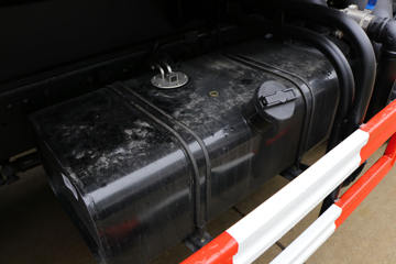 ���� ������D6 20�������� 140���� 4X2 ��ˮ��(��֪����)(SCS5070GPSEQ-6)ͼƬ