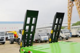 开拓X500&nbsp;平板运输车上装图片