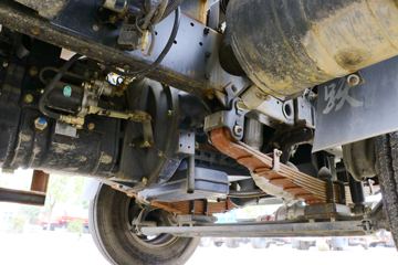 Ծ�� ����X300 110���� 4X2 4.2����ƿ���䳵(SH5042TQPVEDBNW1)ͼƬ