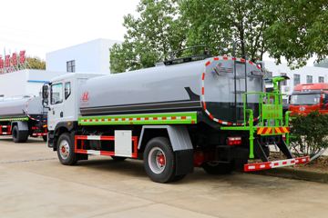 东风多利卡底盘&nbsp;洒水车/喷洒车外观图片