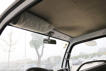 东风 多利卡D6 102马力 4X2 吸尘车(楚胜牌)(CSC5070TXC5)图片