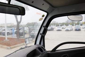 东风 多利卡D6 102马力 4X2 吸尘车(楚胜牌)(CSC5070TXC5)图片