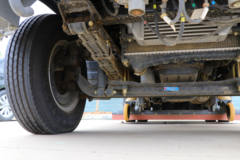 东风 多利卡D6 102马力 4X2 吸尘车(楚胜牌)(CSC5070TXC5)