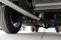 东风 多利卡D5 20周年纪念版 88马力 4X2 加油车(楚胜牌)(CSC5046GJY5)