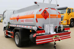 东风 多利卡D5 20周年纪念版 88马力 4X2 加油车(楚胜牌)(CSC5046GJY5)