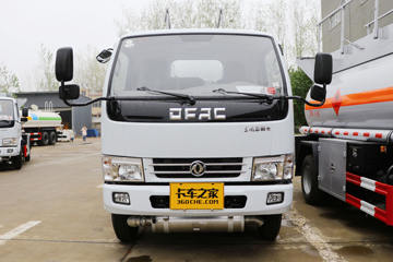 多利卡D6&nbsp;油罐车外观图片