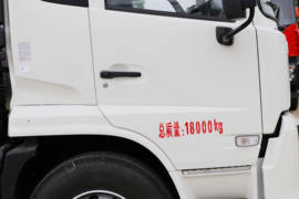 东风天锦&nbsp;油罐车外观图片