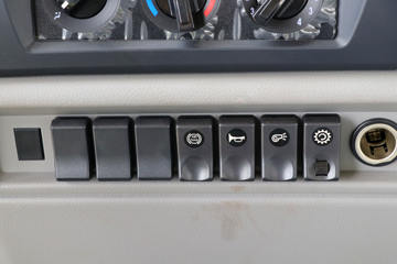 �������ó� ��� 190���� 4X2 ���ͳ�(��ʤ��)(CSC5180GYYDA)ͼƬ