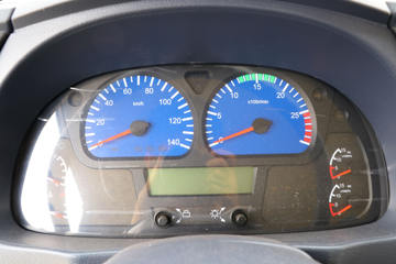 �������ó� ��� 190���� 4X2 ���ͳ�(��ʤ��)(CSC5180GYYDA)ͼƬ