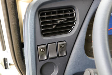 �������ó� ��� 190���� 4X2 ���ͳ�(��ʤ��)(CSC5180GYYDA)ͼƬ