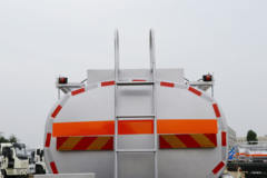 东风商用车 天锦 190马力 4X2 运油车(楚胜牌)(CSC5180GYYDA)