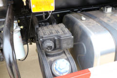 东风商用车 天锦 190马力 4X2 运油车(楚胜牌)(CSC5180GYYDA)