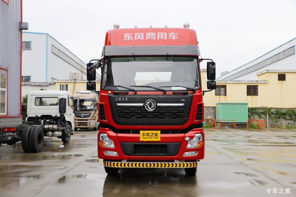 东风新疆东风天龙VL燃气360马力 10档 4X2 牵引车