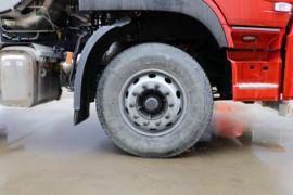 东风天龙VL燃气&nbsp;牵引车底盘                                                图片