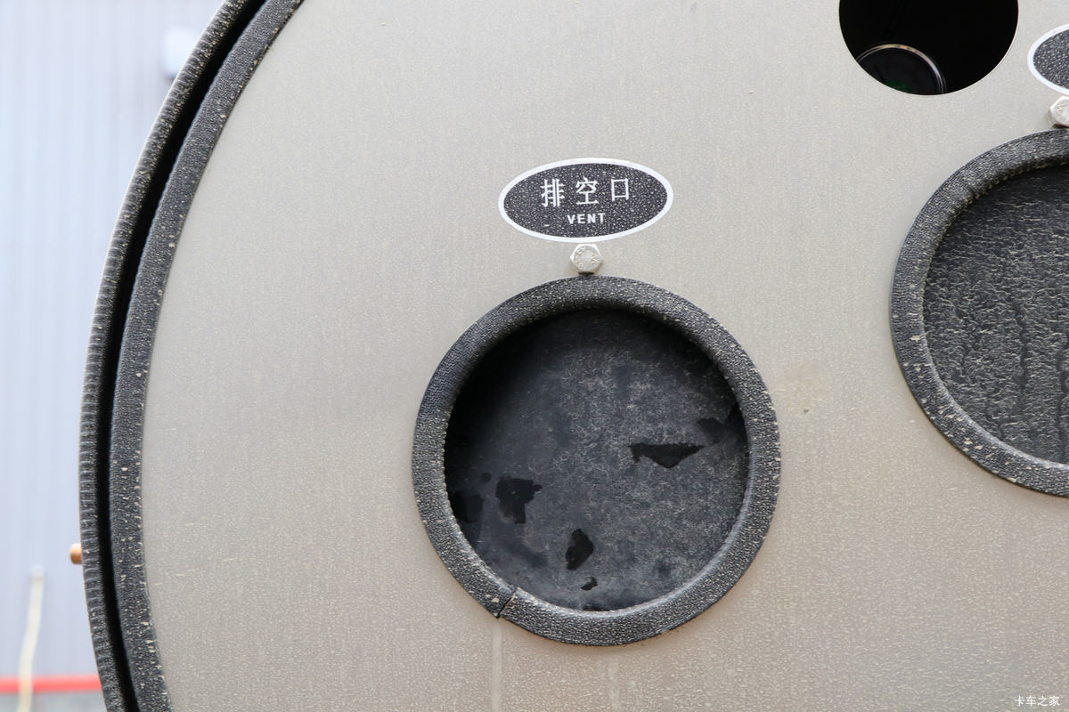 ½ VLȼ 460 6X4 LNGǣ()(DFV4258GP6N)                                                