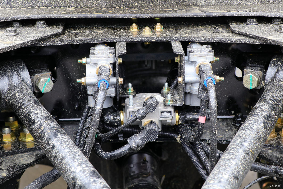 ½ VLȼ 460 6X4 LNGǣ()(DFV4258GP6N)                                                