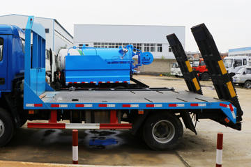 ����Ծ�� ����X500 125���� 4X2 ƽ�����䳵(SH5042TPBKFDCWZ)ͼƬ