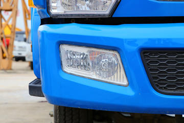 ����Ծ�� ����X500 125���� 4X2 ƽ�����䳵(SH5042TPBKFDCWZ)ͼƬ