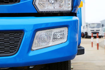 ����Ծ�� ����X500 125���� 4X2 ƽ�����䳵(SH5042TPBKFDCWZ)ͼƬ