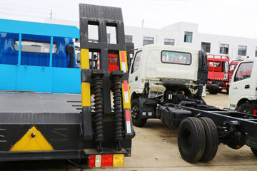 ����Ծ�� ����X500 125���� 4X2 ƽ�����䳵(SH5042TPBKFDCWZ)ͼƬ