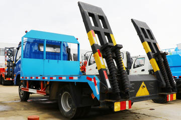 ����Ծ�� ����X500 125���� 4X2 ƽ�����䳵(SH5042TPBKFDCWZ)ͼƬ