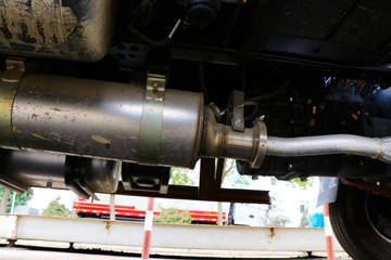 ����Ծ�� ����X500 125���� 4X2 ƽ�����䳵(SH5042TPBKFDCWZ)ͼƬ