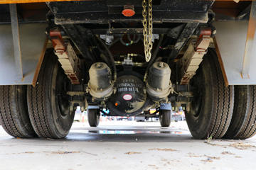 ����Ծ�� ����X500 125���� 4X2 ƽ�����䳵(SH5042TPBKFDCWZ)ͼƬ