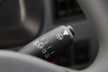 ����Ծ�� ����X500 125���� 4X2 ƽ�����䳵(SH5042TPBKFDCWZ)ͼƬ