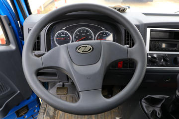 ����Ծ�� ����X500 125���� 4X2 ƽ�����䳵(SH5042TPBKFDCWZ)ͼƬ