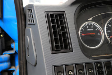 ����Ծ�� ����X500 125���� 4X2 ƽ�����䳵(SH5042TPBKFDCWZ)ͼƬ