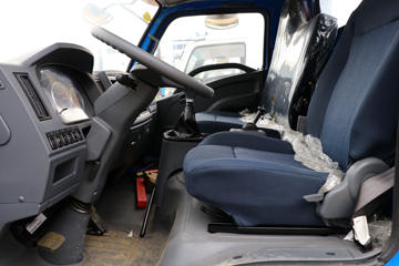 ����Ծ�� ����X500 125���� 4X2 ƽ�����䳵(SH5042TPBKFDCWZ)ͼƬ