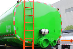 重汽豪瀚 J5G 340马力 8X4 污泥自卸车(润知星牌)(SCS5311ZWXZZ)