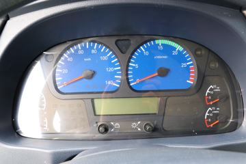 �����½� ���KS 180���� 4X2 4.5����ж��(10��)ͼƬ