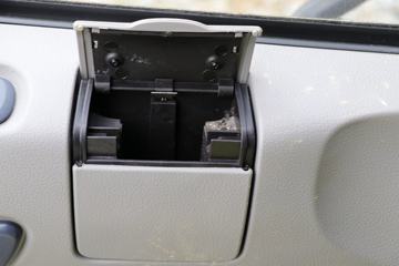 �����½� ���KS 180���� 4X2 4.5����ж��(10��)ͼƬ