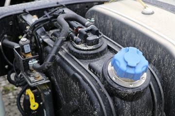 �����½� ���KS 180���� 4X2 4.5����ж��(10��)ͼƬ