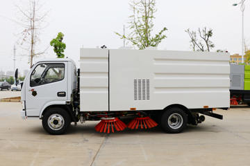 多利卡D6&nbsp;扫路车外观图片